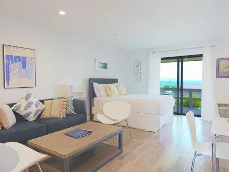 Beachcomber Resort At Montauk